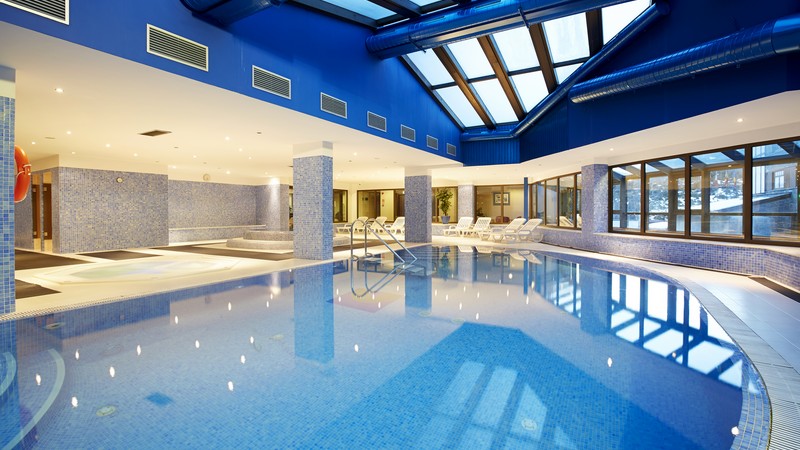 Pool och spa på Hotel Euro Ski
